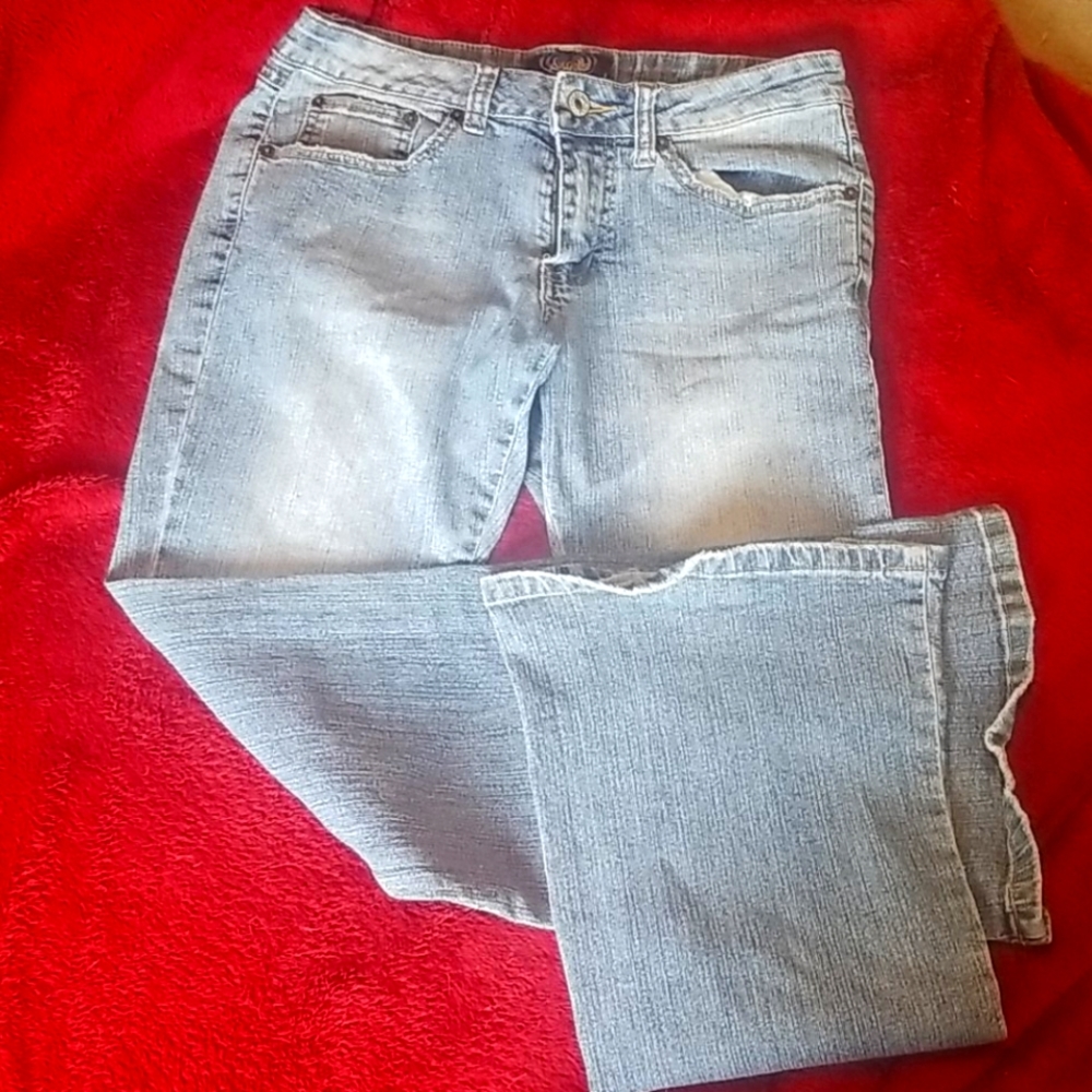 Angel Brand Flare Leg Sz9 Short inseam